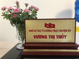 Biển chức danh để bàn 3T - 01
