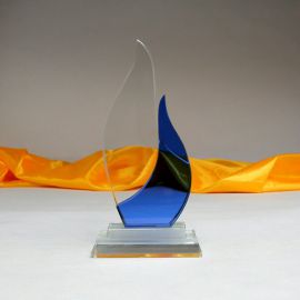Biểu trưng pha lê 3T - 02